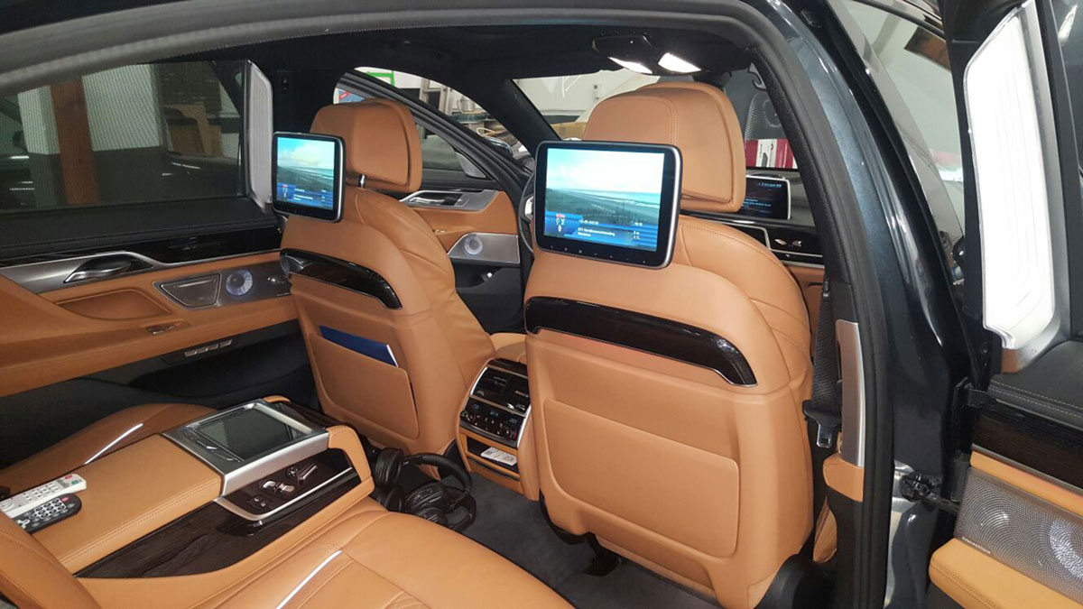 Rear Seat Entertainment BMW 7 serie bij Ataf Turnhout