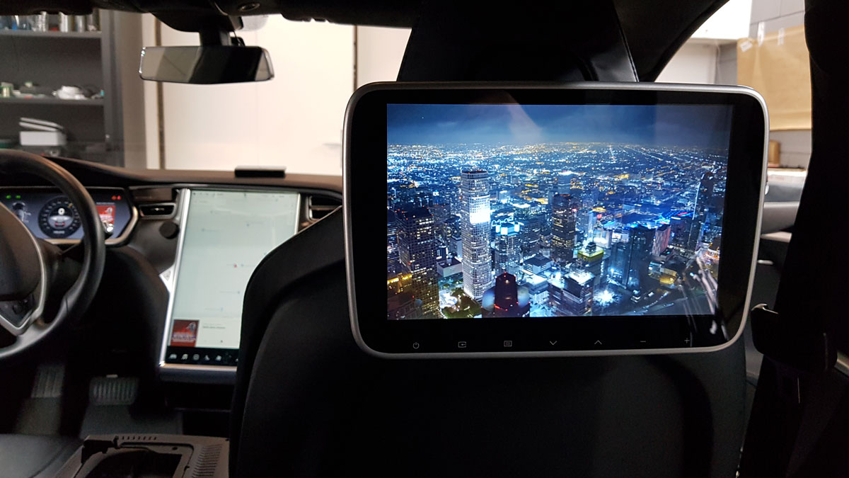 Rear Seat Entertainment Tesla S bij Ataf Turnhout
