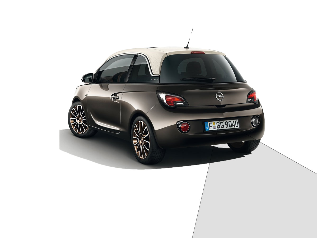 Opel Adam met achteruitrijcamera bij Ataf Turnhout