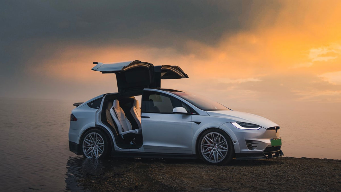 Tesla Model X banner bij Ataf Turnhout